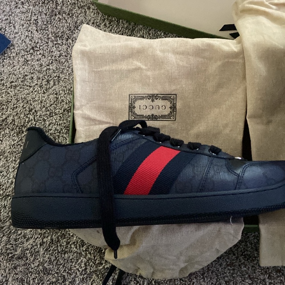 Gucci shoes authentic - Picture 2 of 4